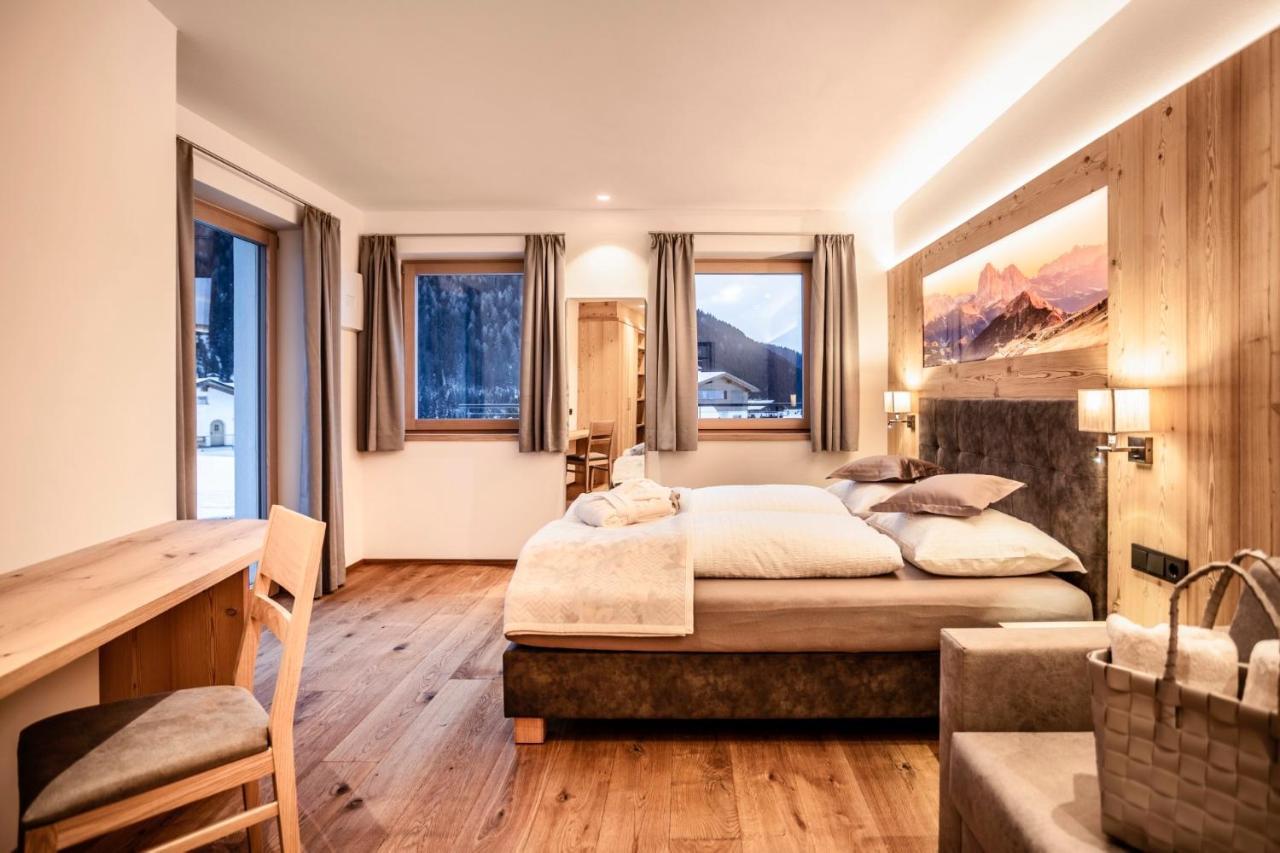 Luxury Chalet Plazola Aparthotel Selva di Val Gardena Exterior foto